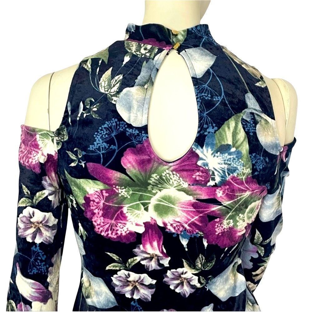 MID thigh velvet floral dress - Picture 11 of 14